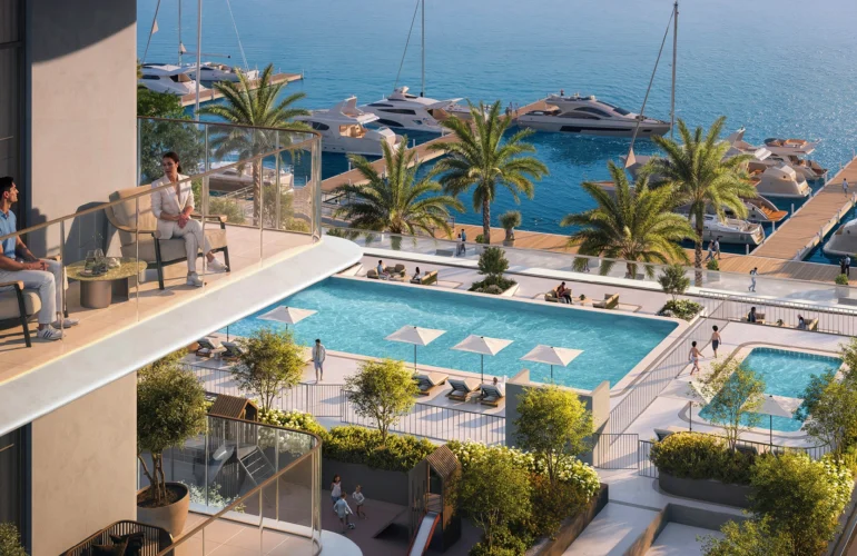 Pier Point 2 Rooftop infinity pool overlooking marina views