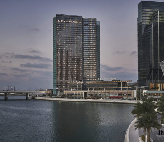 Stunning view of the Dubai skyline from Four Seasons Private Residences, overlooking the serene waterfront.